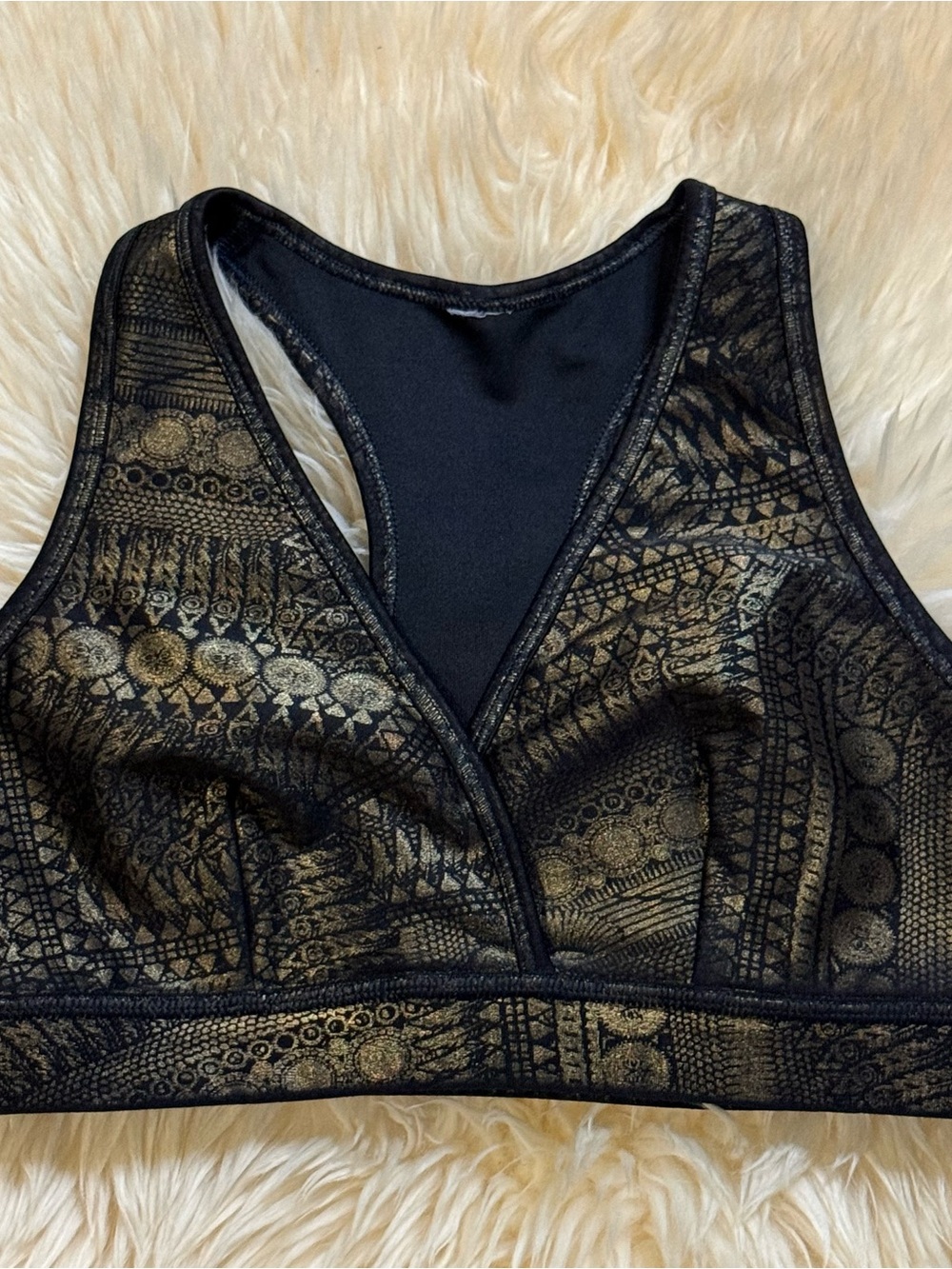 Zumba Fitness Black & Metallic Gold Aztec Tribal Patterned V-Neck Sports Bra M